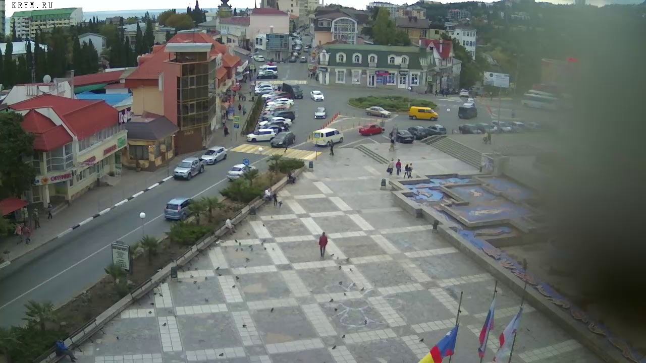 Вебкамера "Площадь Советская". Запись 09.10.2017 17:00:03 смотреть онлайн