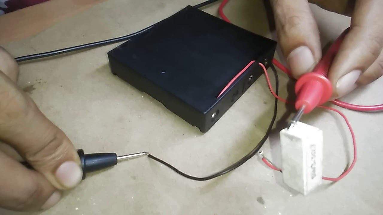 Burning a 5W resistor with batteries. смотреть онлайн