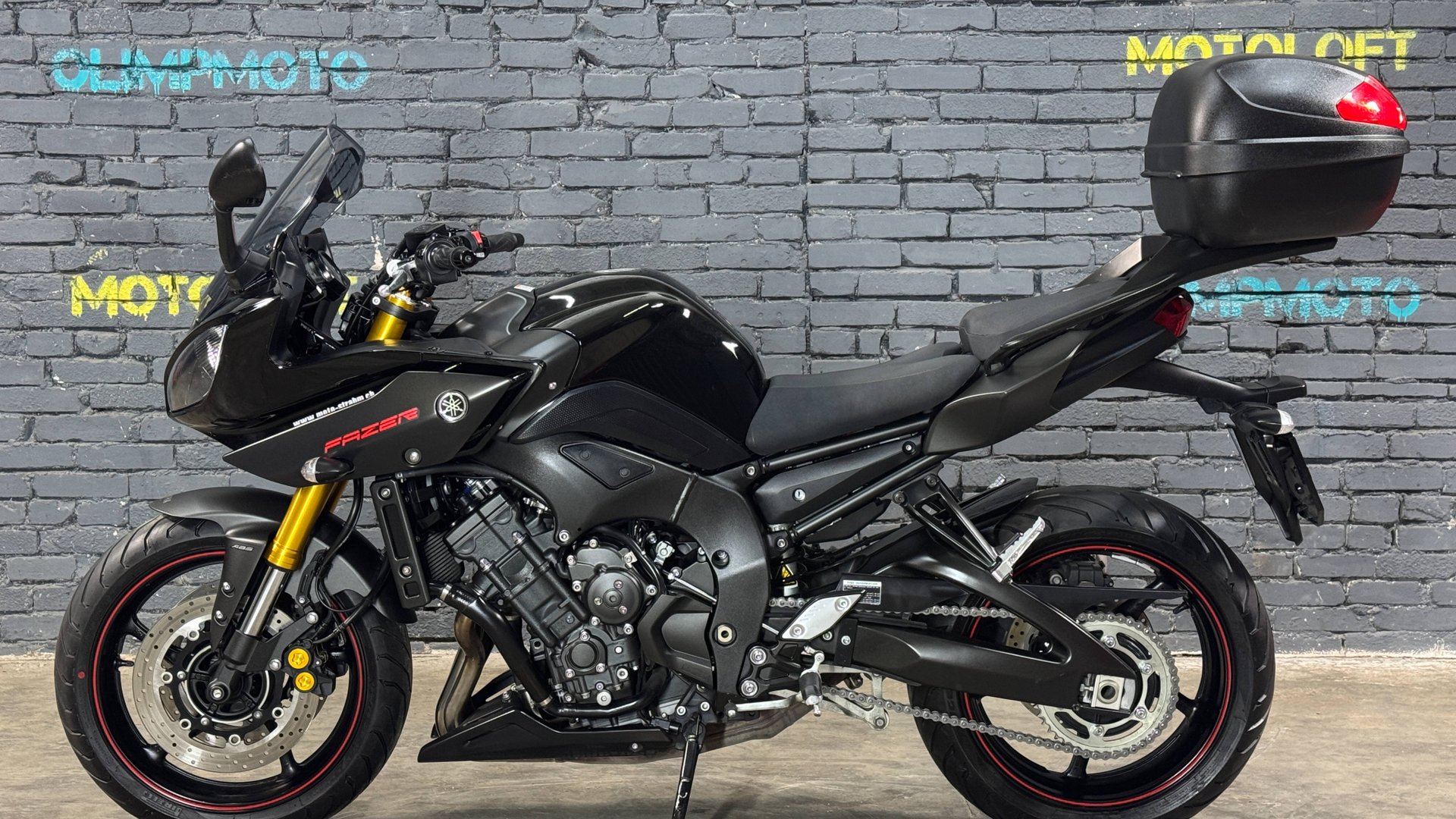 Yamaha FZ8 2017 смотреть онлайн