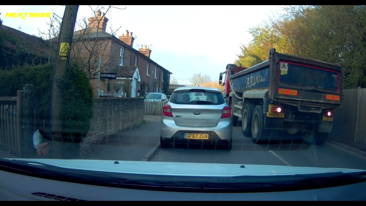 Truck Vs Karen. The great stand off смотреть онлайн