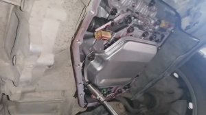 Toyota Ist 1nz-fe (ЗАМЕНА МАСЛА АКПП)...