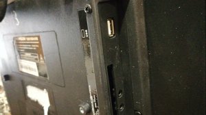 Thomson T28D15DH-01B Продам по запчастям. кому интересно пришите!