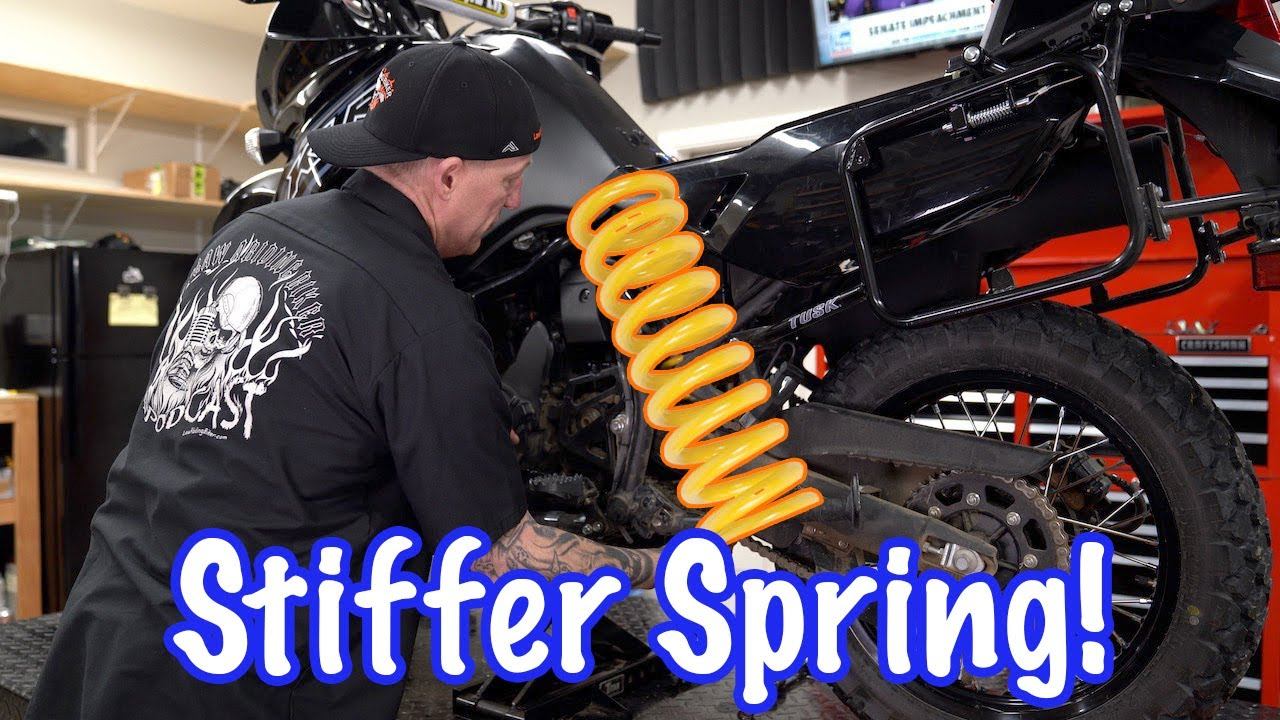 Kawasaki KLR 650 Rear Shock Spring Install Tutorial смотреть онлайн