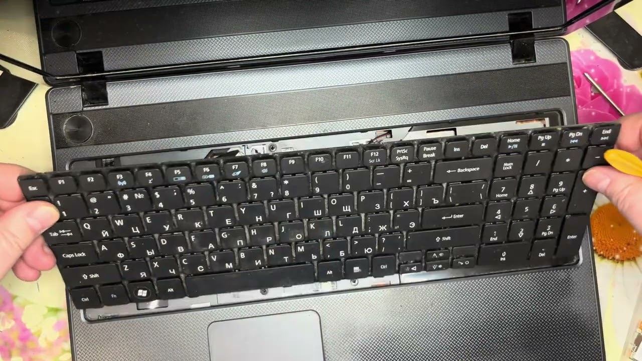 ACER ASPIRE 5250-E302G32Mlkk. Разбор и UpGrade смотреть онлайн