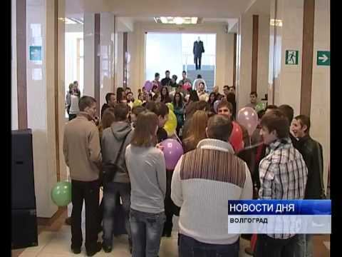 ОТ СЕССИИ ДО СЕССИИ ЖИВУТ СТУДЕНТЫ ВЕСЕЛО смотреть онлайн
