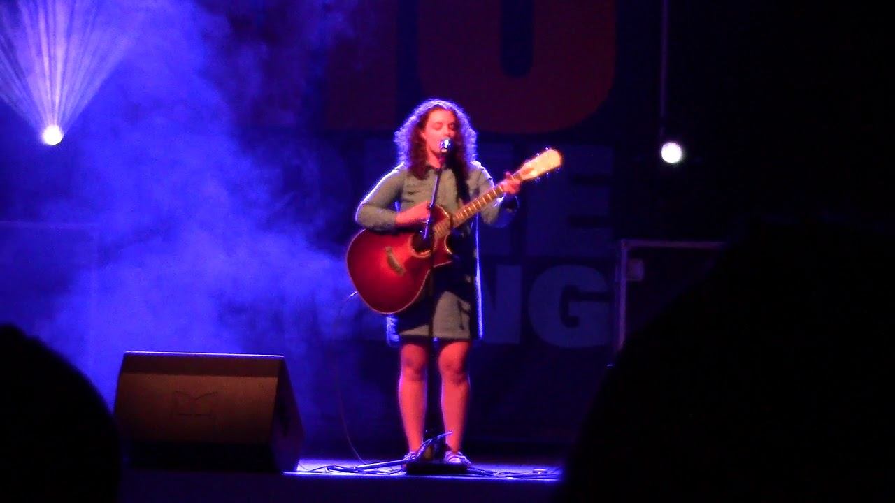 Hooked on You (Original Song) смотреть онлайн