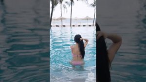 Pool Wading in Pink Floral Bikini, Yeonji, Pocket Girls, 연지, 포켓걸스