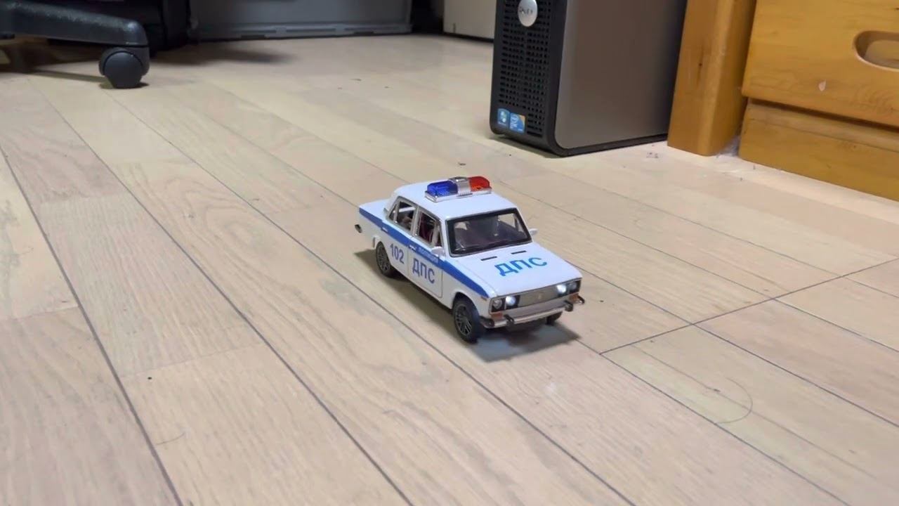 Российская модель автомобиля Lada, переделанная под радиоуправление. смотреть онлайн