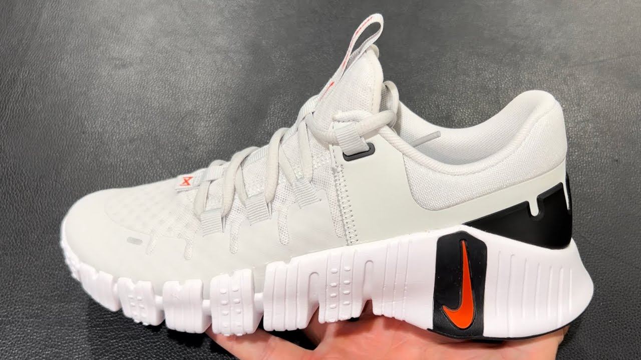 Nike Free Metcon 5 Photon Dust Picante Red Womens Training Shoes смотреть онлайн