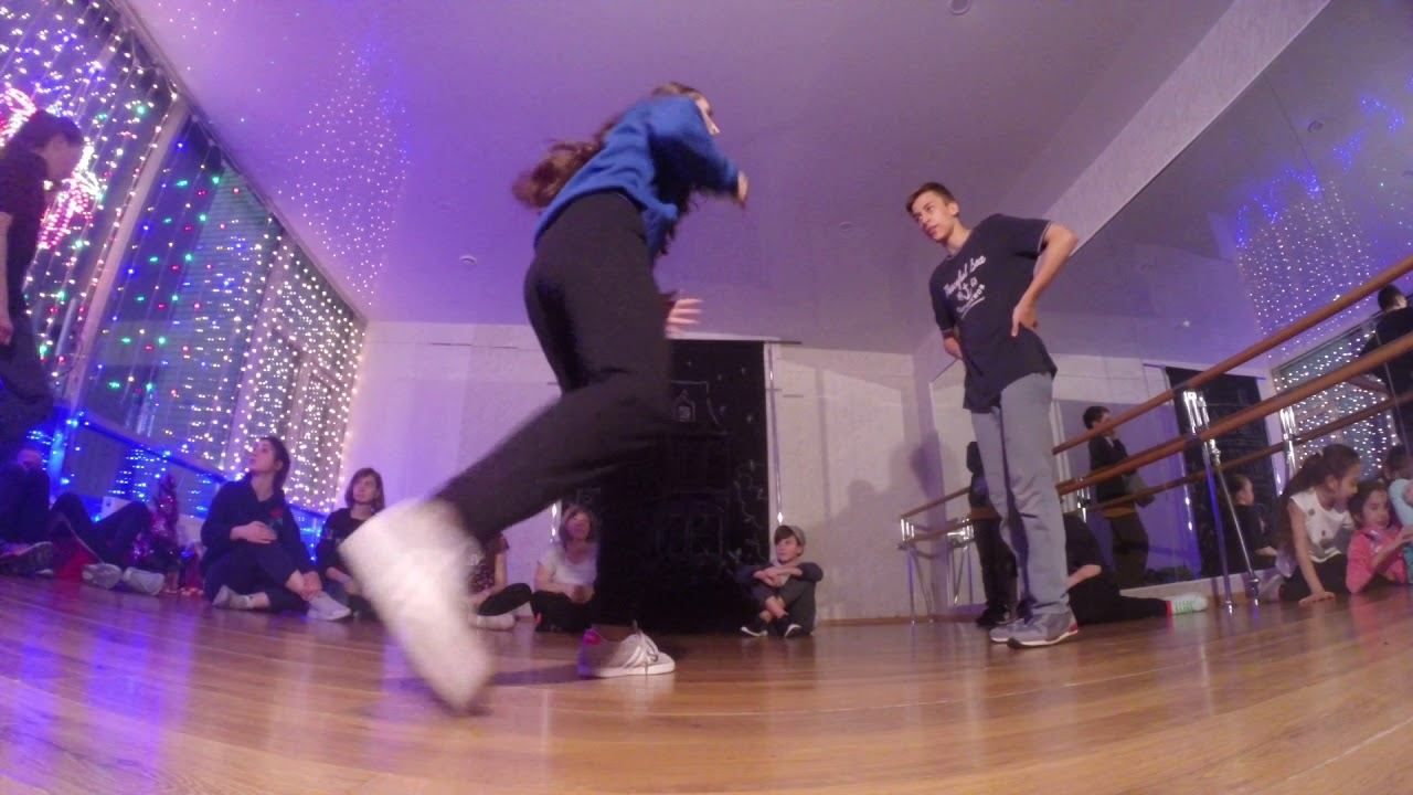 Hip hop advanced | 3 круг Юля vs Влада vs Влад | Новый год в Double Dance смотреть онлайн