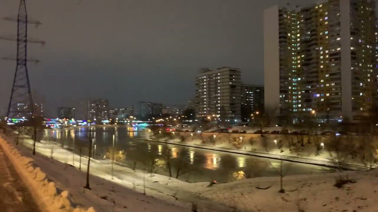 Прогулка возле Большого Чертановского пруда, Чертаново Северное, г. Москва, 13.12.2022 смотреть онлайн