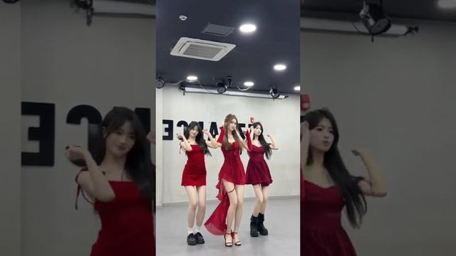 DANCE COVER #850 #dance #douyin #chinesedancer #chinesedance #dancergirl #shorts #dancechallenge смотреть онлайн