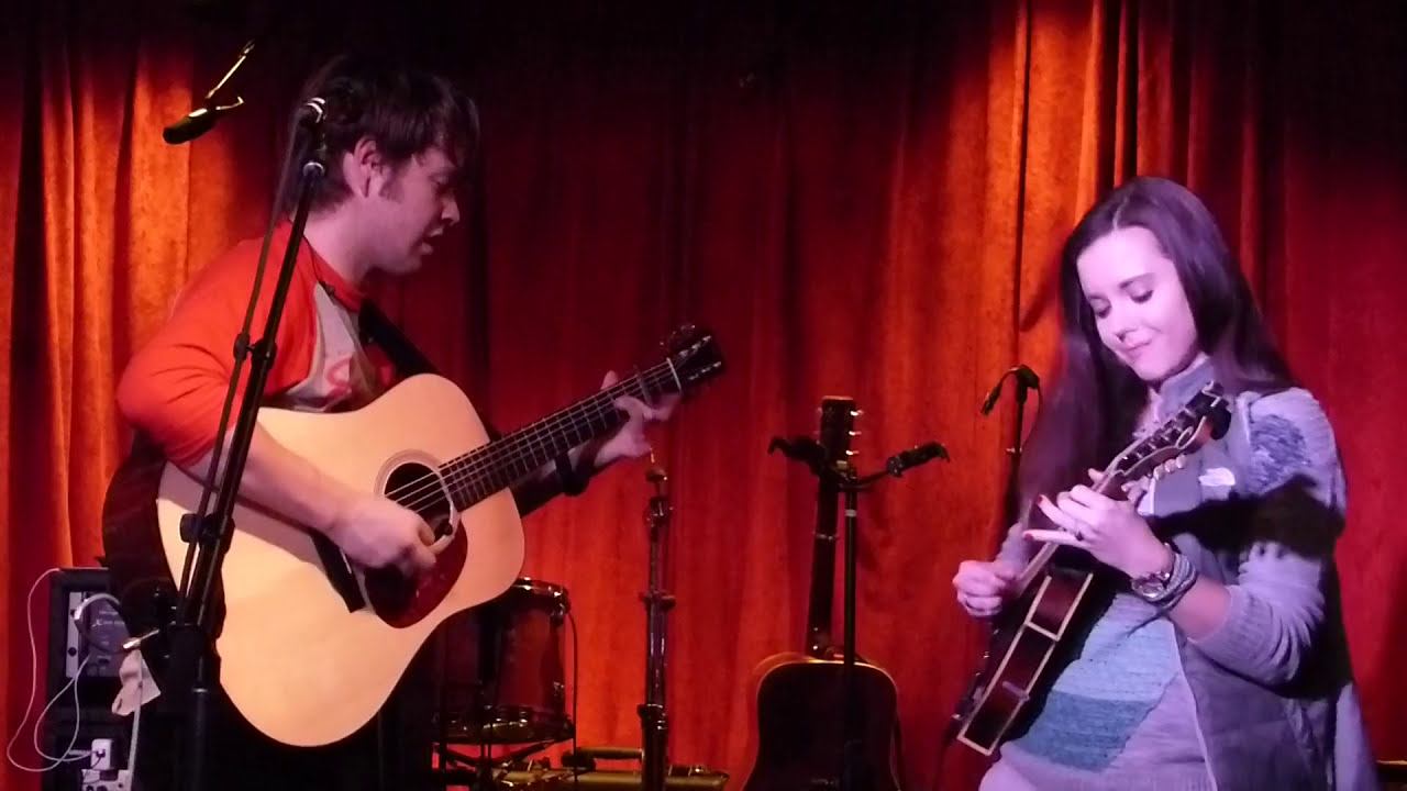 Billy Strings w Sierra Hull "Big Mon" 12/21/2016 смотреть онлайн