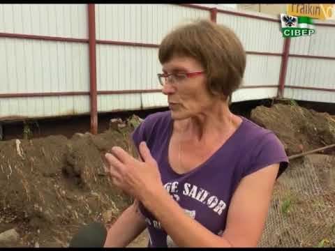 Приватний будинок на вулиці Київська, 25 у Чернігові після ранкової зливи залишився без стіни смотреть онлайн