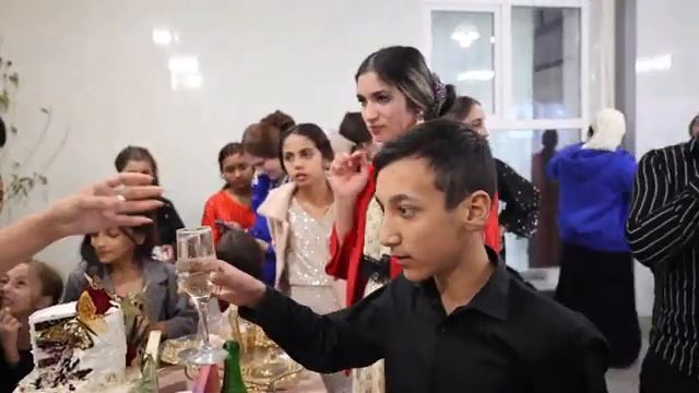 свадьба мадяри и фатима.mp4