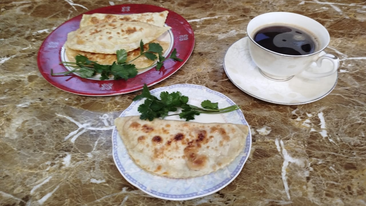 Кутабы с рыбной начинкой! Очень интересная и вкусная начинка.