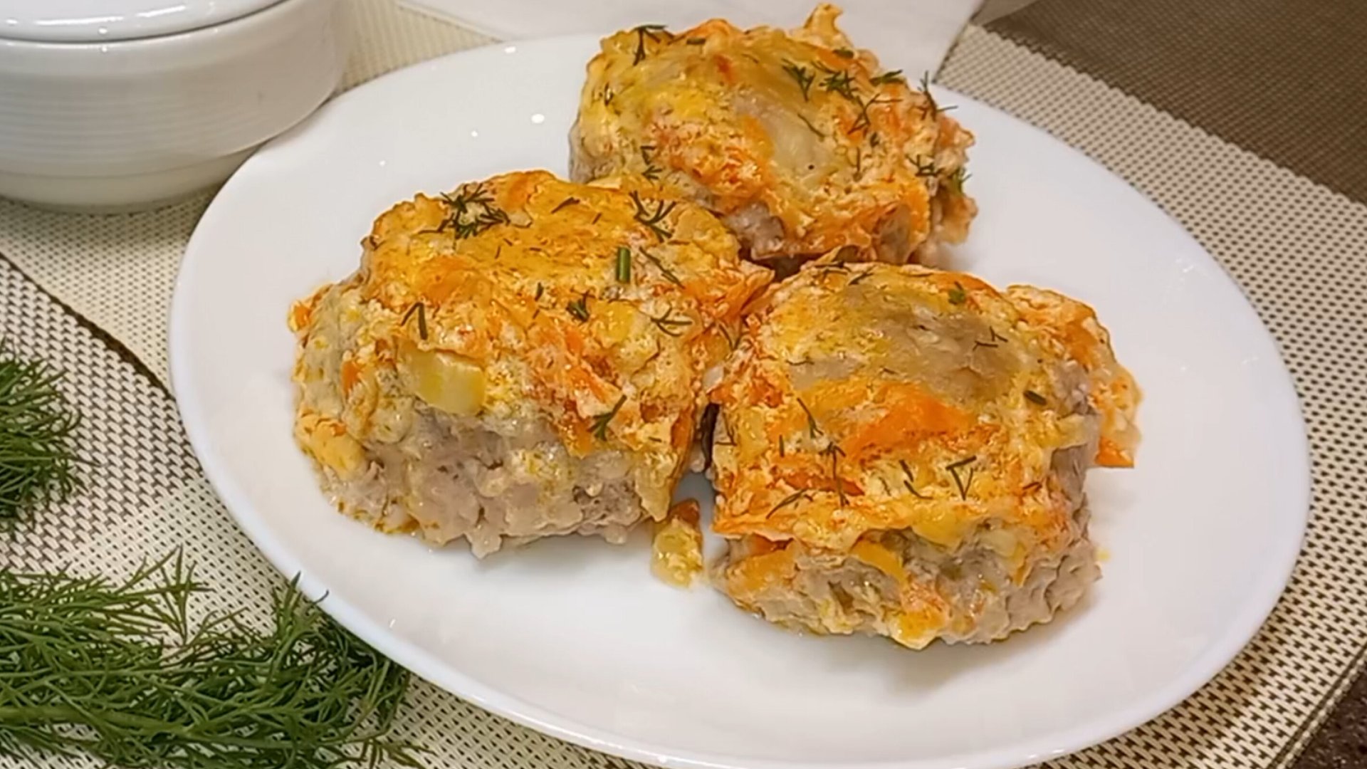 Как приготовить ЛЕНИВЫЕ ГОЛУБЦЫ с фаршем в духовке смотреть онлайн