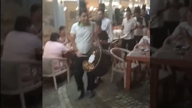 TÜRKISCHE ABEND BEI CLOVER MAGIC HOTELS • NOVA BEACH & ALTINKUM PARK • 2023 смотреть онлайн