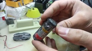 Переделка фонаря под Li-ion Акумулятор из Электронки