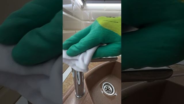 Как установить высокий смеситель? Мастер-класс от блогера #смеситель #ванная смотреть онлайн