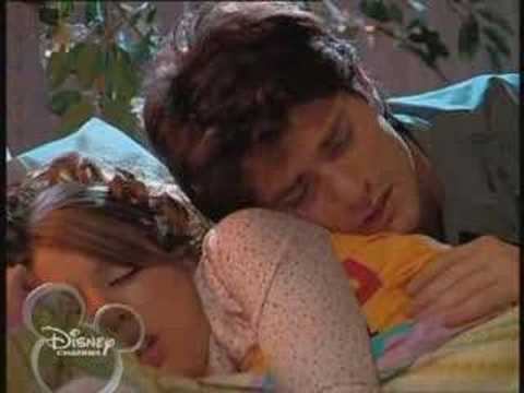 Flor-icienta - Flor decide olvidar a Max смотреть онлайн
