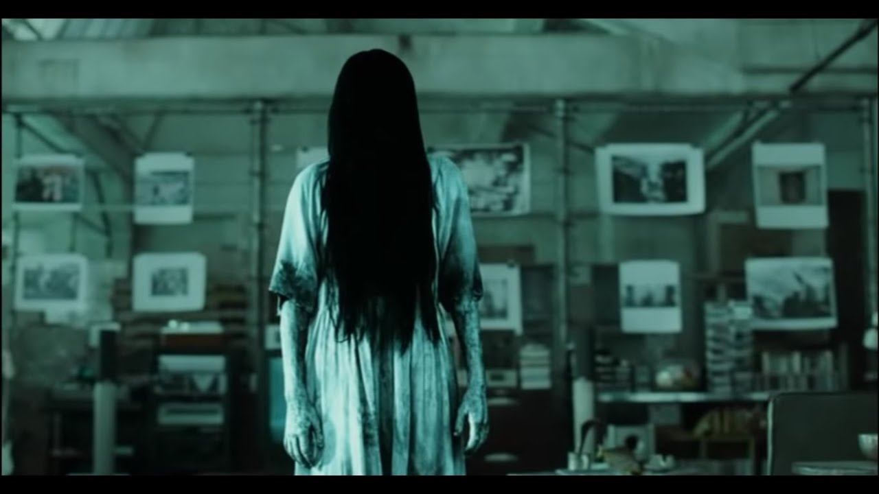 The Ring (2002)-Samara comes out of the TV смотреть онлайн
