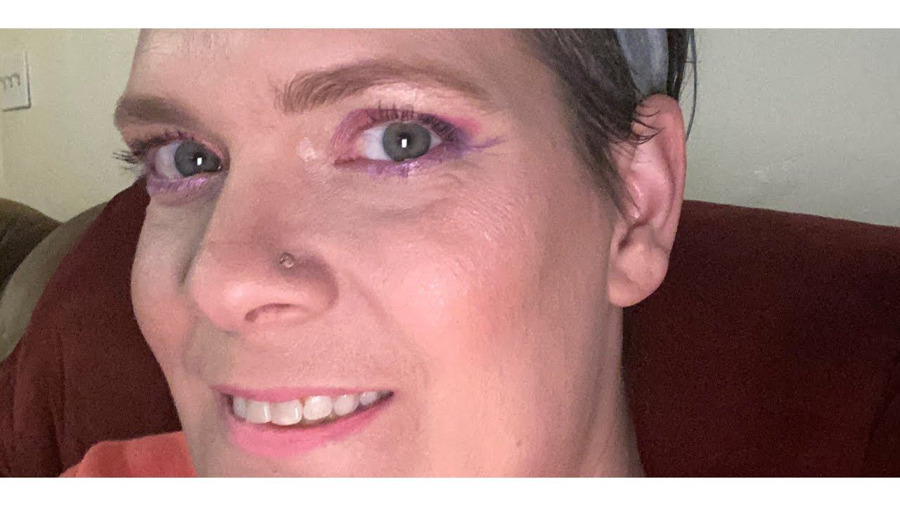 Farmasi lavender pigment and cool pink liquid matte lipstick смотреть онлайн