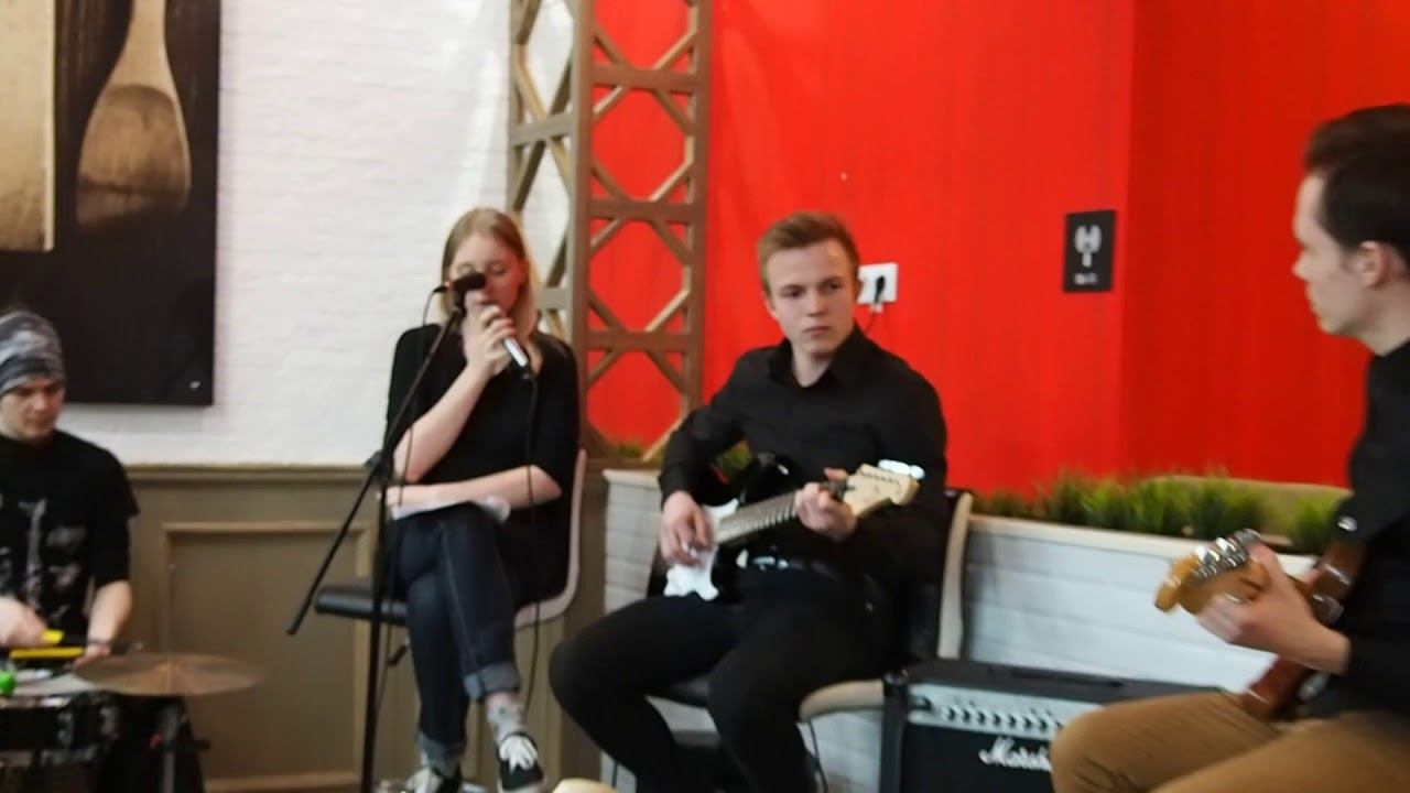 Поэтический воскресник во Free Hugs (Казань) смотреть онлайн