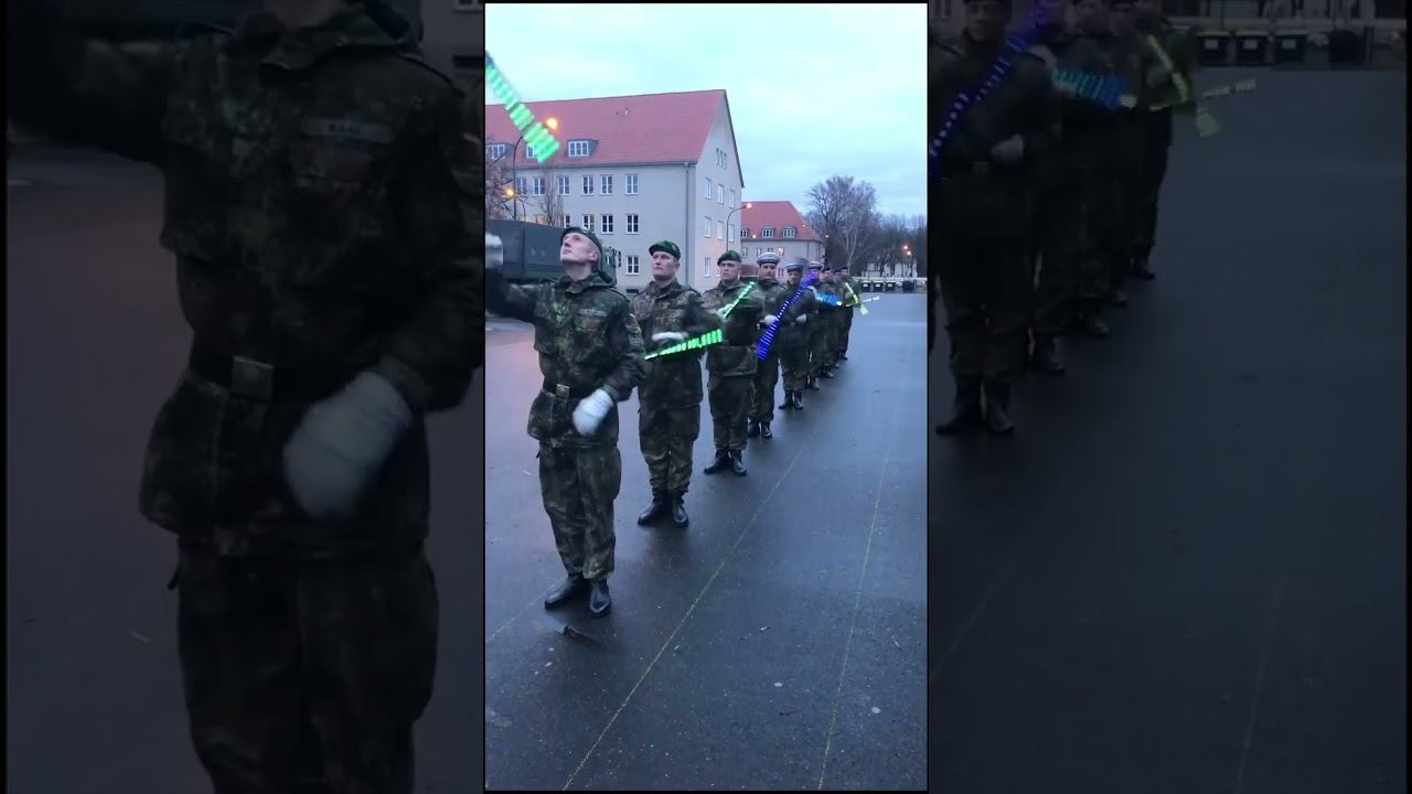 #wachbataillon #bundeswehr #german #army #soldiers #military #history #music #march #honorguards смотреть онлайн
