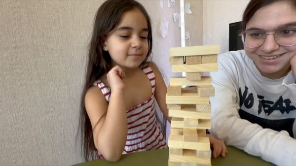 Моника Питомцы и Команда представляет серию "Веселые игры" Будем играть в шахматы, дзенго и уно🤹♀️