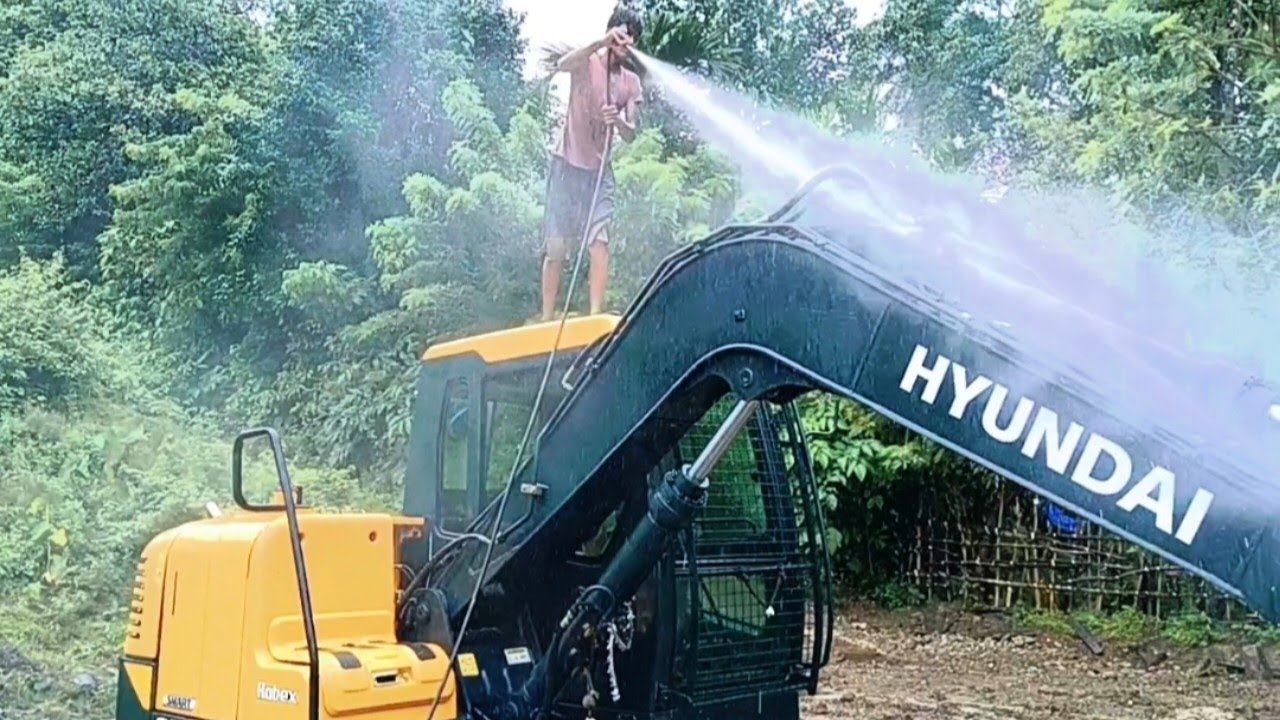 Excavator Water Service | Hyundai 85A Excavator Full Water Service | Hitachi Water Service смотреть онлайн