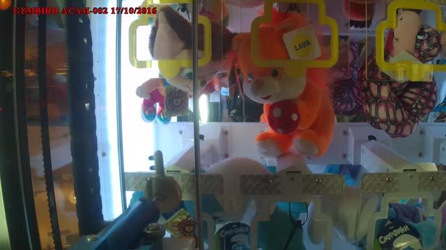 ВЫИГРЫВАЮ МЯГКИЕ ИГРУШКИ, АВТОМАТ ЗОЛОТОЙ КЛЮЧИК смотреть онлайн