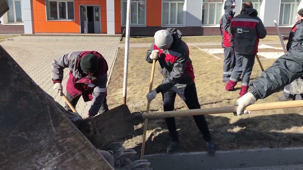 В Ревде на СУМЗе прошел субботник смотреть онлайн