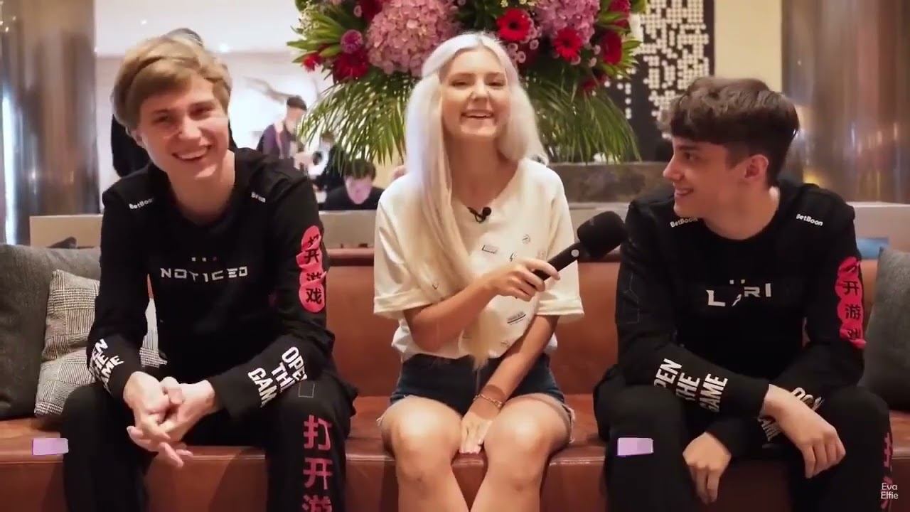 Eva Elfie interviewing Dota Pro Players смотреть онлайн