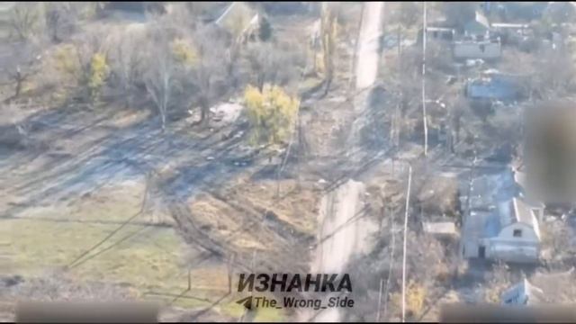 Прилет дрона по группе противника. 18+ смотреть онлайн