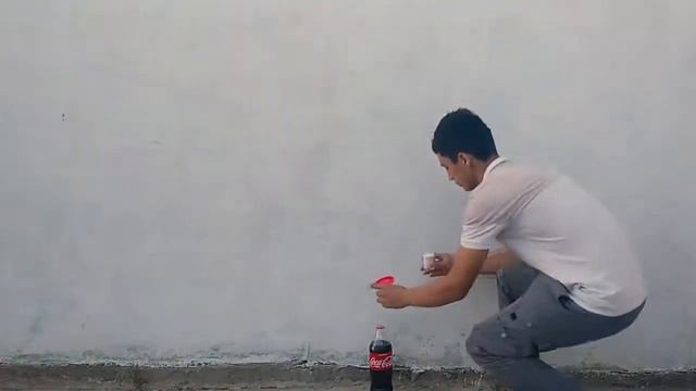 Experiment: Cola , Pepsi and baking soda смотреть онлайн