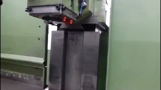 Mikron WF 21 D Milling Machine (1993) смотреть онлайн