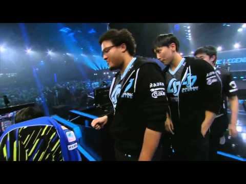 Aphro with the Awkward Fistbumps смотреть онлайн