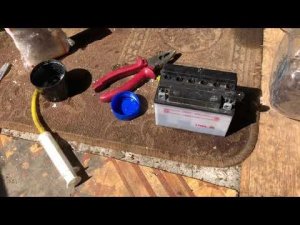 Восстановление аккумулятора на мопеде Alpha, дедовским способом.