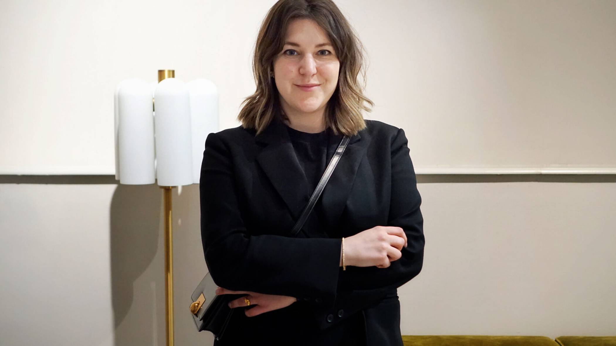 Директора ЦУМа обманули с армянским паспортом смотреть онлайн