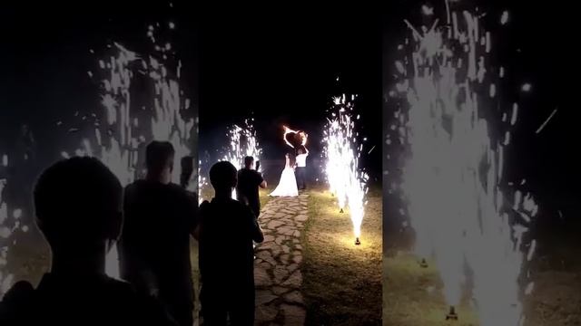 Дорожка из холодных фонтанов смотреть онлайн