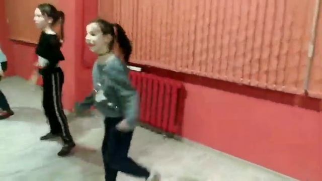 Вечерняя группа, уличные стили танца. Гоняем хореографию и джемим) смотреть онлайн