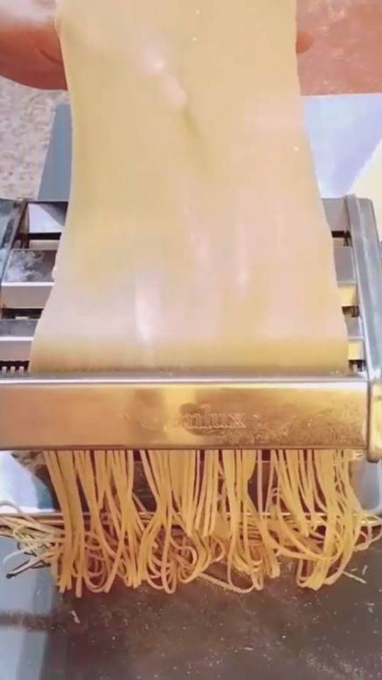 Домашняя безглютеновая лапша!
Лапша из муки зелёной гречки.Как приготовить "Домашняя лапша "Соба" смотреть онлайн