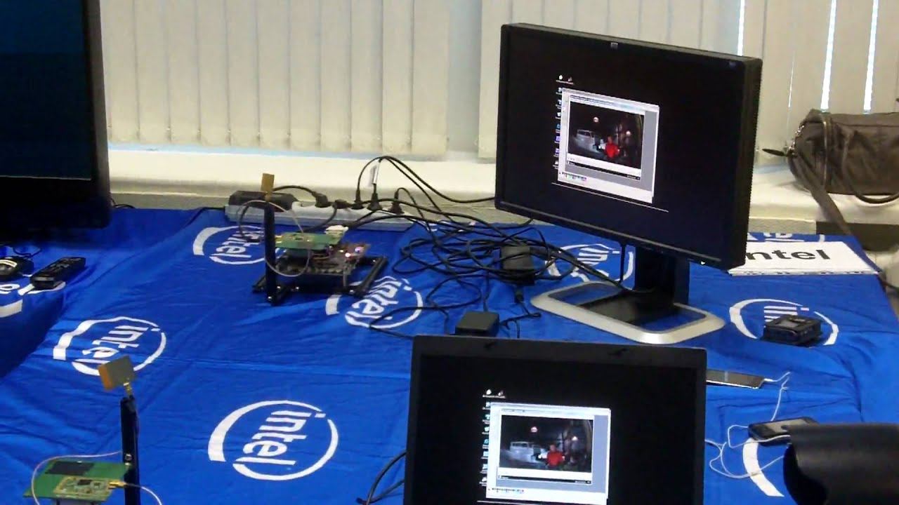 Intel Labs SPb Wireless Screen Demo Part I смотреть онлайн