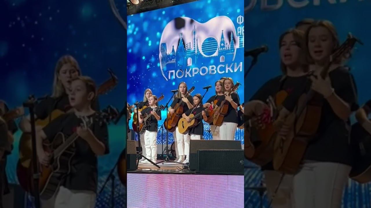 Надежды маленький оркестрик (Б. Окуджава) смотреть онлайн