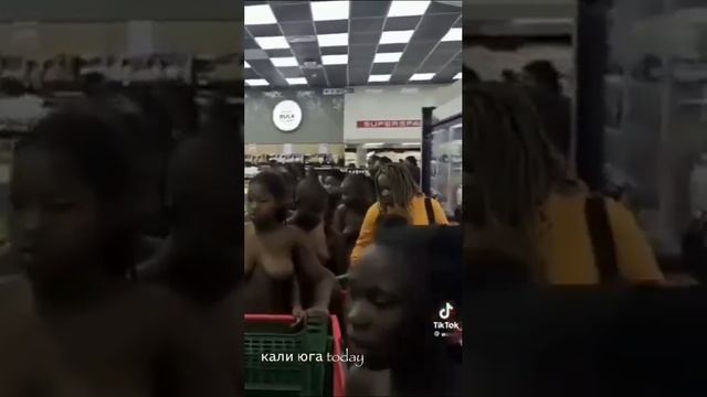 В Мбабане, столице африканского Свазиленда (Эсватини), открылся первый супермаркет Spar. Боюсь даже смотреть онлайн