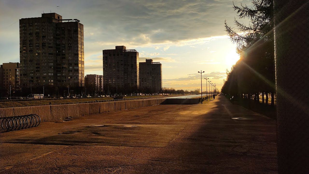 Новосмоленская набережная. Солнце и чайки смотреть онлайн