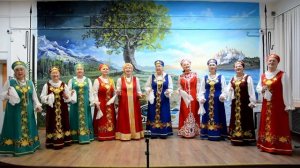 "У РЕКИ, ГДЕ КРАСНОТАЛ" - муз.В.Пестова,сл.В.Павлова