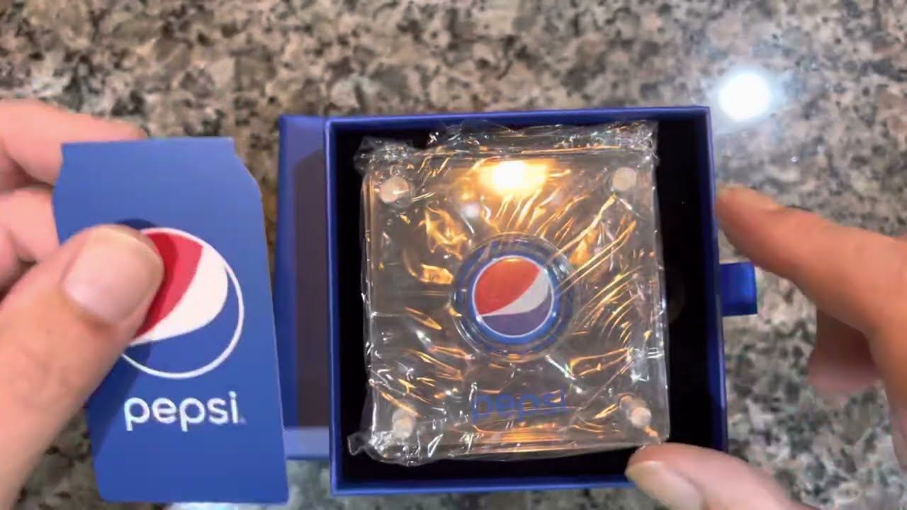 2022 Republique Du Tchad Pepsi Retro and current design смотреть онлайн