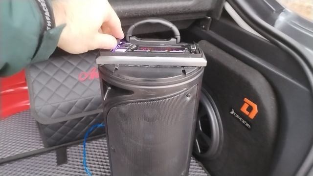 Портативная колонка на автокомпонентах. Магнитола Fanky, акустика AMP Mass 6.5 смотреть онлайн